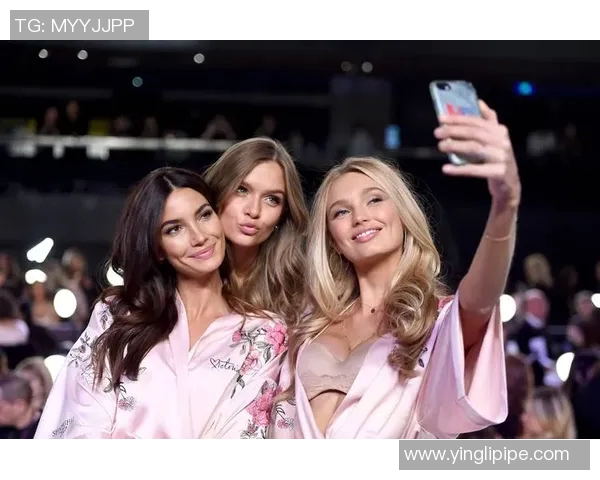 足球明星与维密天使的浪漫邂逅共同谱写的华丽传奇故事